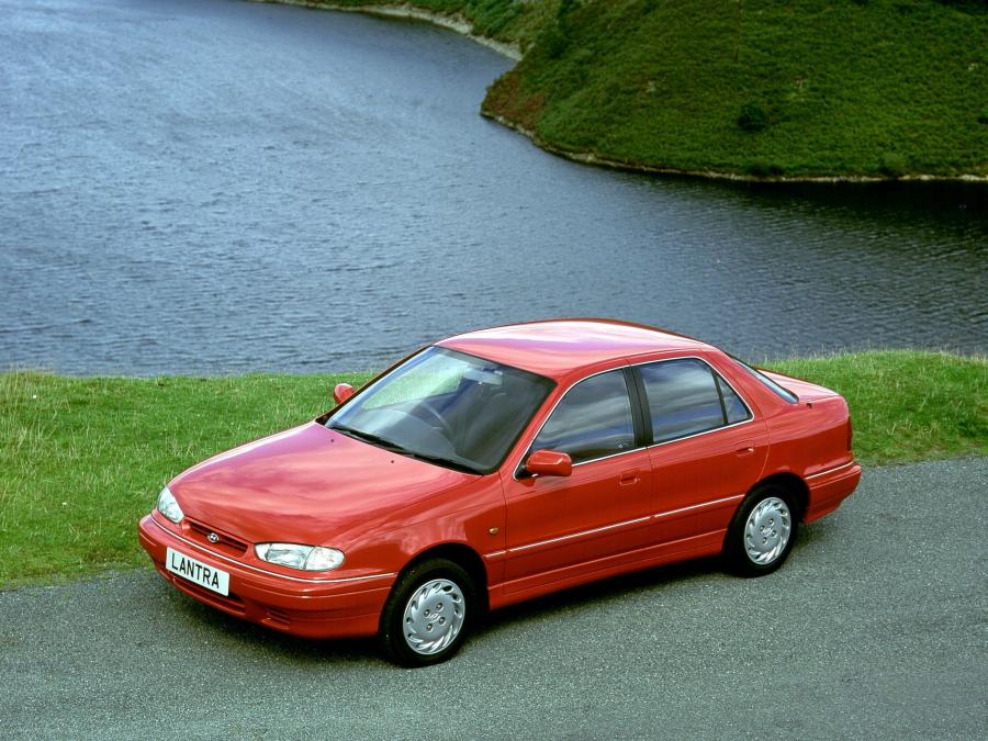  Hyundai Lantra 1993 года  (UK) (фото 2 из 3)